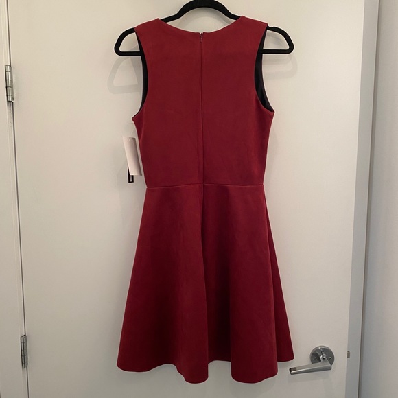 NWT 🤩 Design Lab burgundy dress - Picture 4 of 4